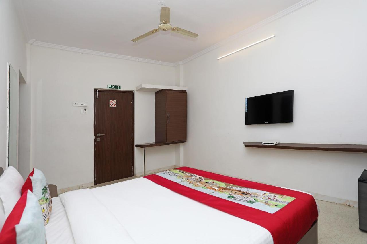 OYO 10671 Hotel Sai Prem Nashik Exterior foto