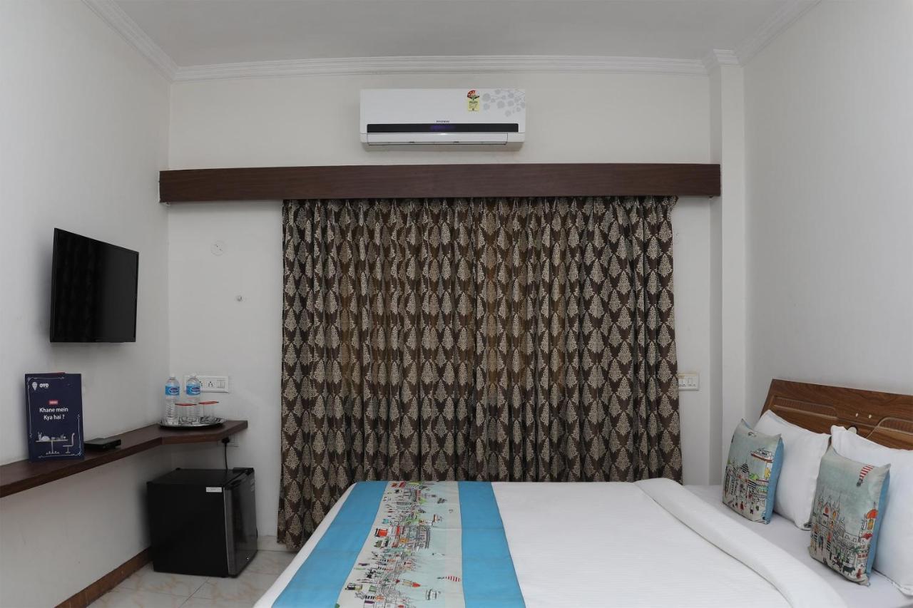 OYO 10671 Hotel Sai Prem Nashik Exterior foto
